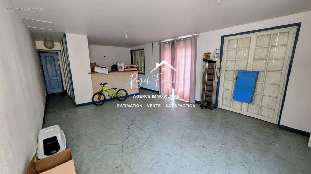 Maison en fond de coure - Appartement à DANGE-SAINT-ROMAIN