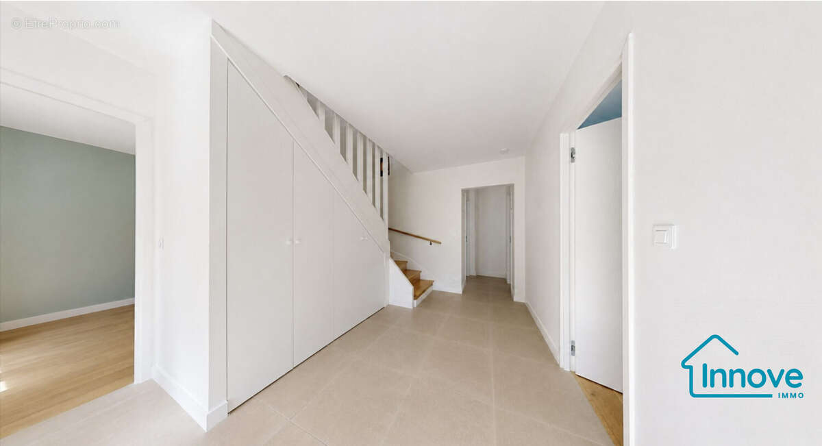 Maison à VIROFLAY