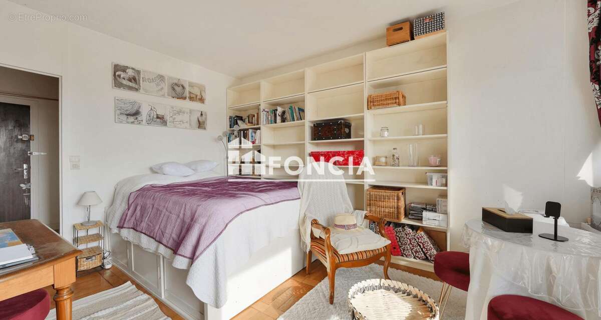 Appartement à LE PLESSIS-ROBINSON