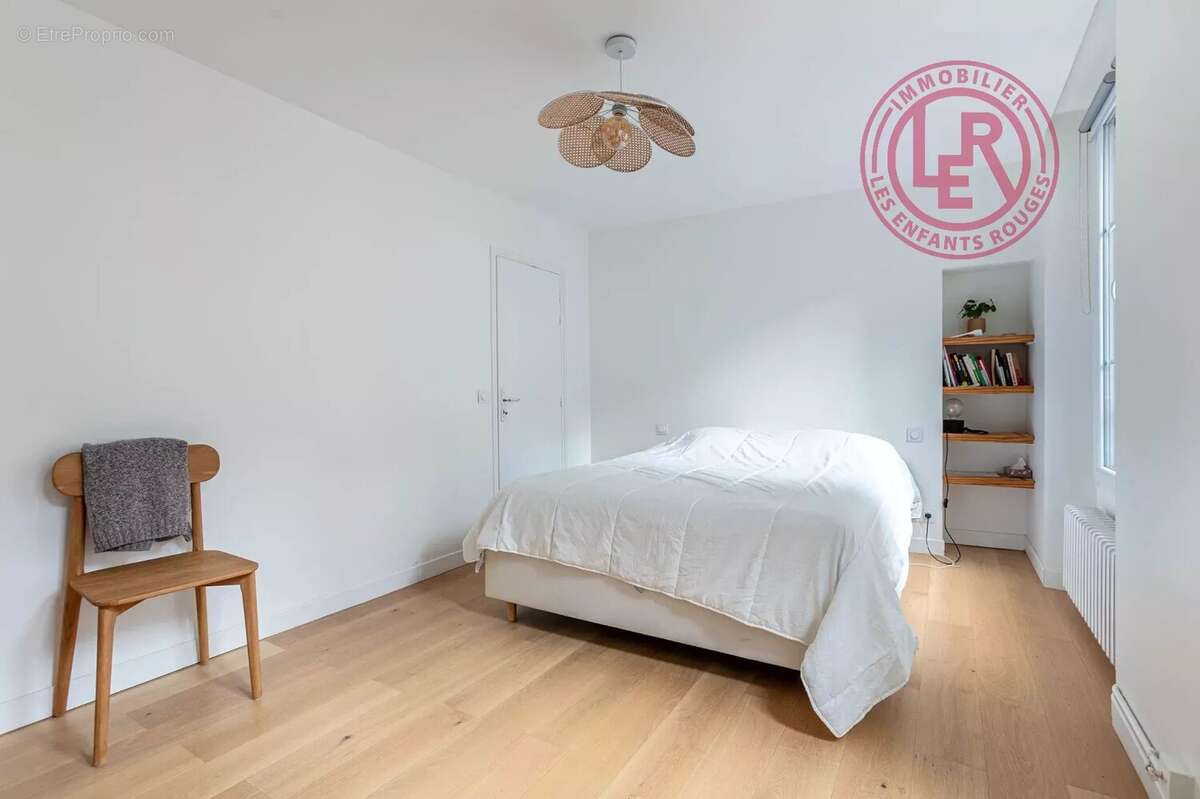 Appartement à PARIS-2E