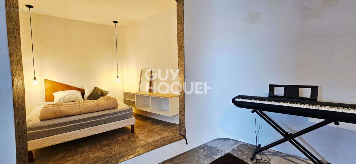 Maison à SAINTE-VALIERE