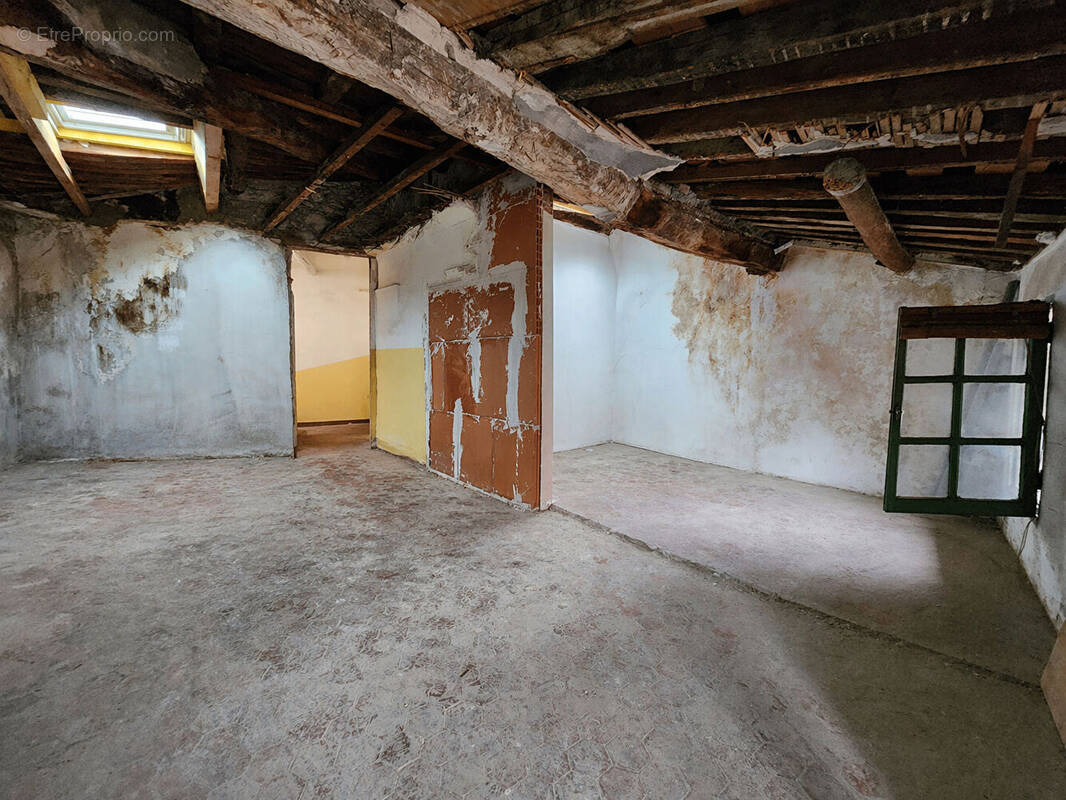Appartement à AURIOL