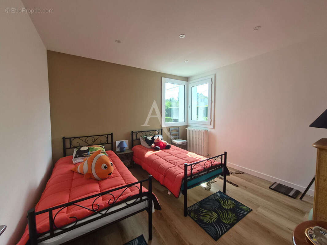 Maison à VILLENEUVE-DE-MARSAN