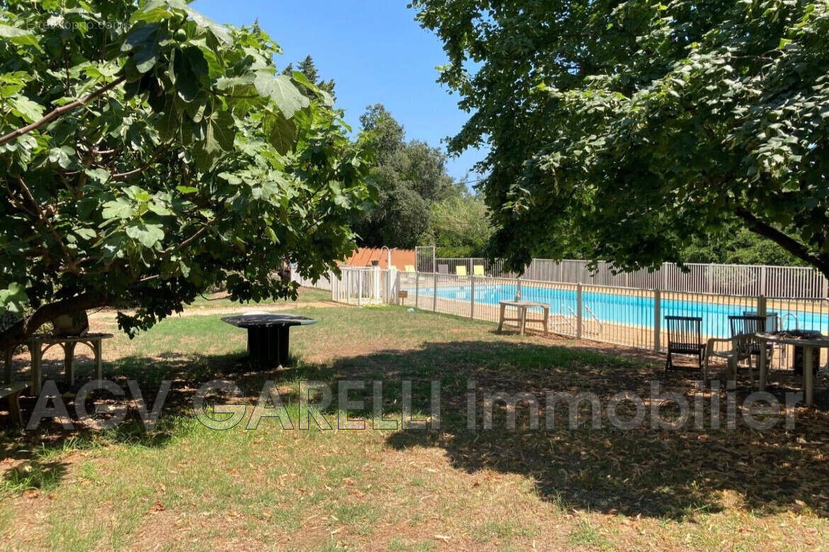 Appartement à LA LONDE-LES-MAURES