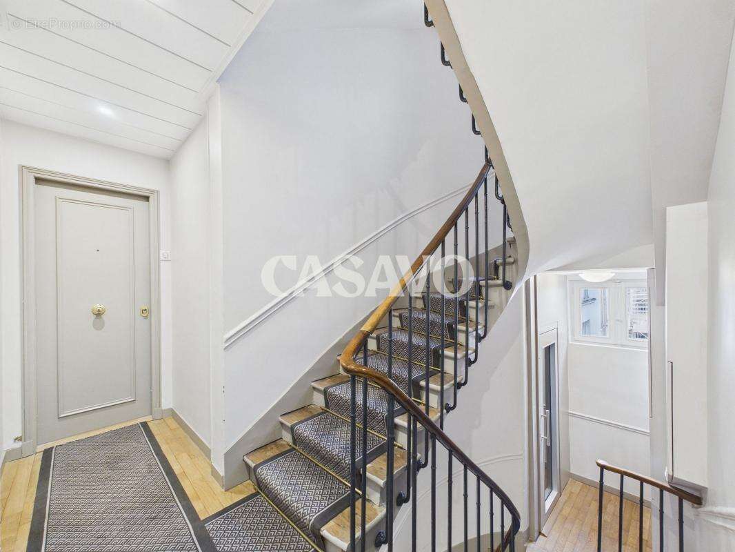 Appartement à PARIS-11E