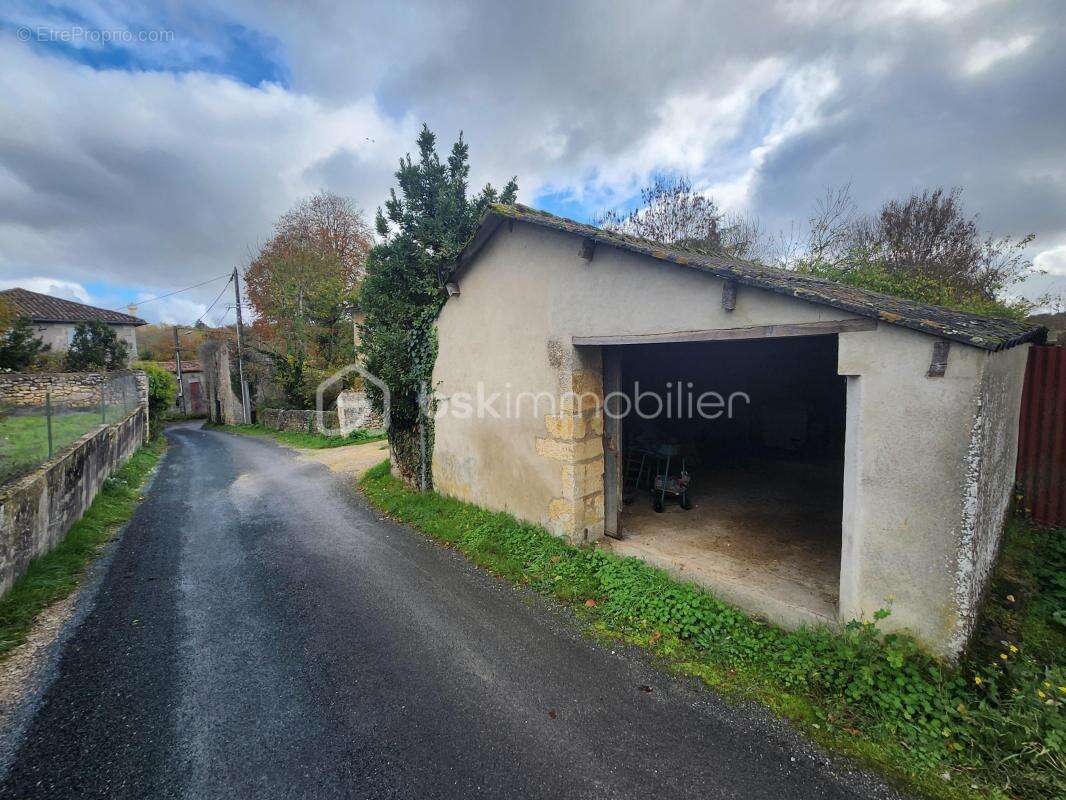 Maison de ville de 93 m² habitables, 3 pièces dont 2 chambres - photo 7