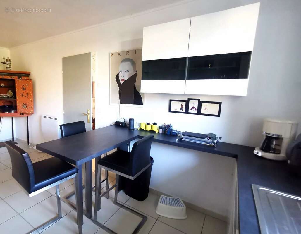 Maison à SAINT-REMY-L&#039;HONORE