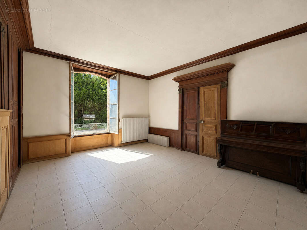 Maison de maitre - 7 pieces - cresantignes - photo 9