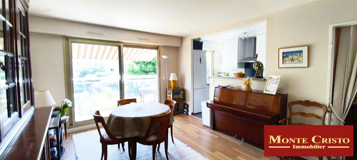 Appartement à VERSAILLES