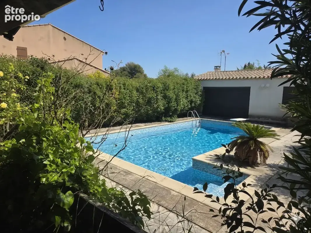 Marignane, ideal deux familles, propriete composee d'une maison pricipale t5 + maisonnette de 50 m2 sur 1119 - photo 3
