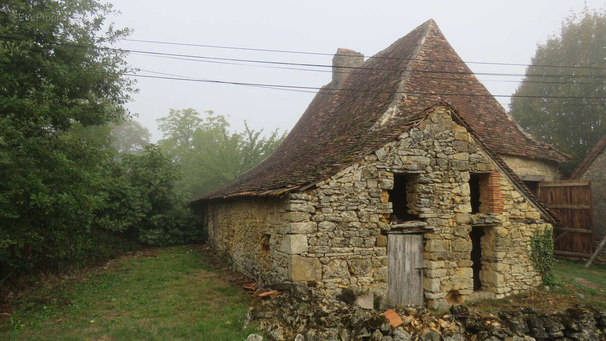 Autre à CHERVEIX-CUBAS