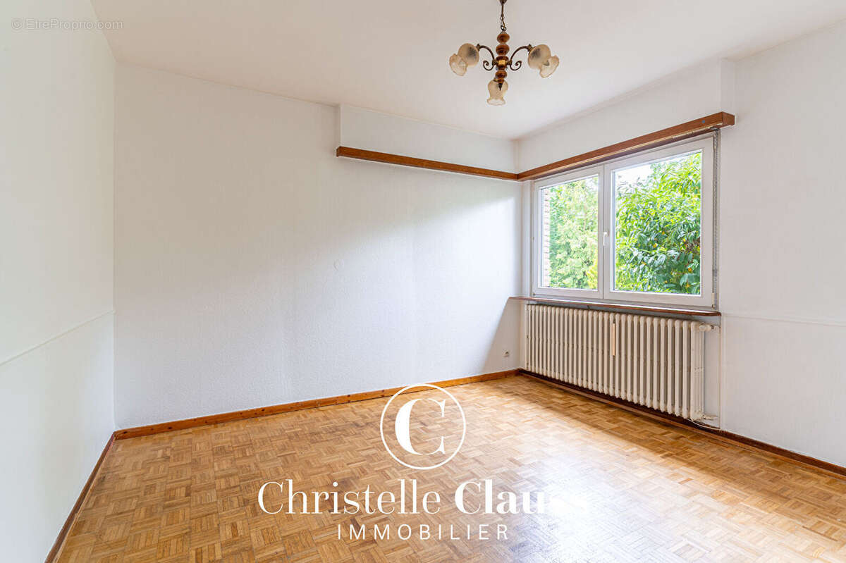 Maison Eichhoffen 9 pièce(s) 208 m2 - photo 12