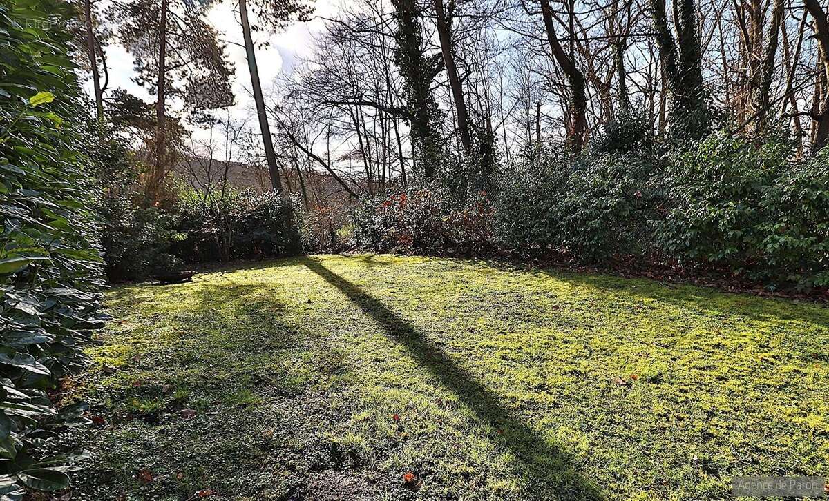 Maison à VERRIERES-LE-BUISSON