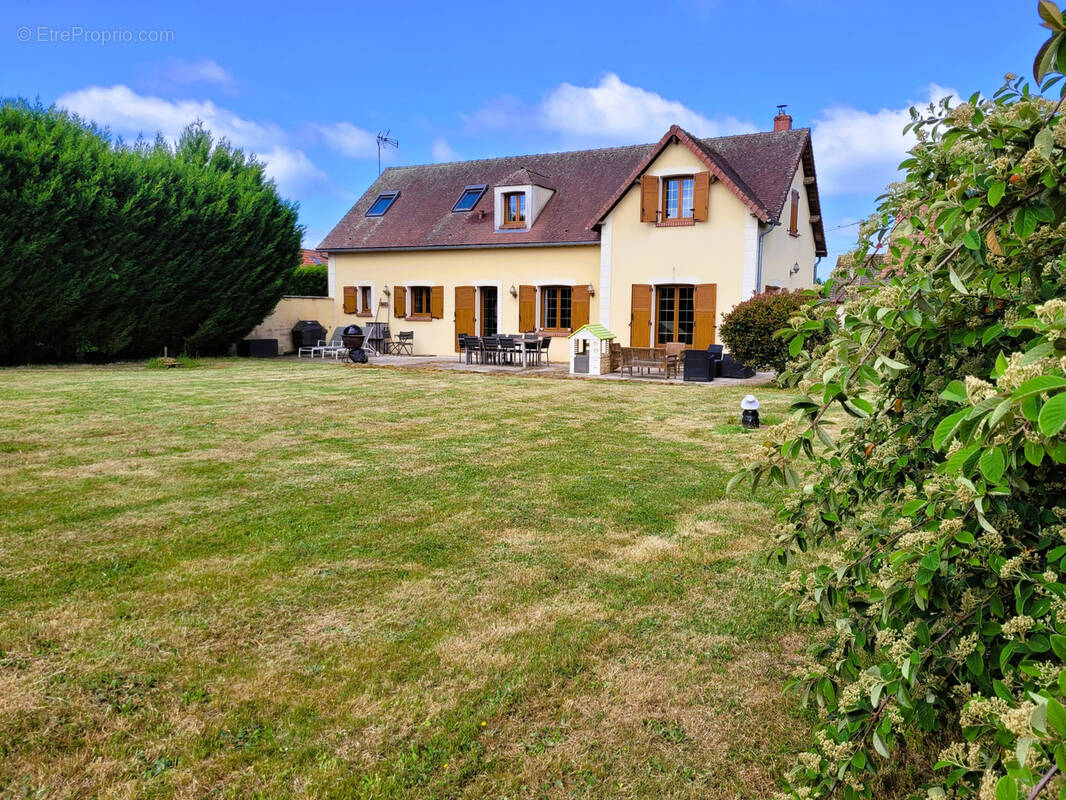 Maison à LA BOURDINIERE-SAINT-LOUP