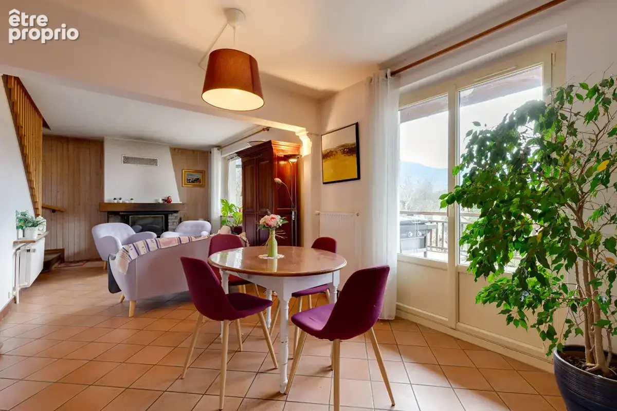 Maison T5 de 194 m² avec vue sur la montagne - photo 3