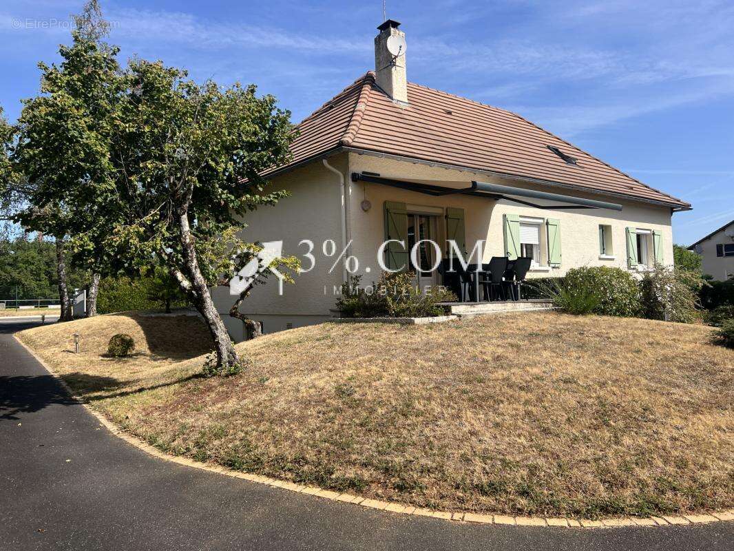 3%. com immobilier à bonnes - photo 2