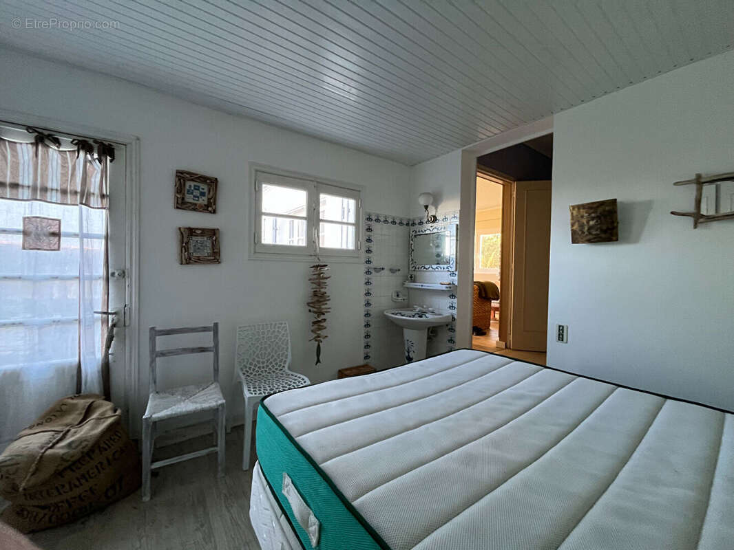 Maison à LA BREE-LES-BAINS