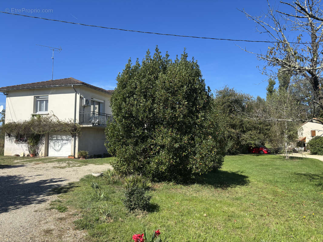 Maison à SAINTE-BAZEILLE