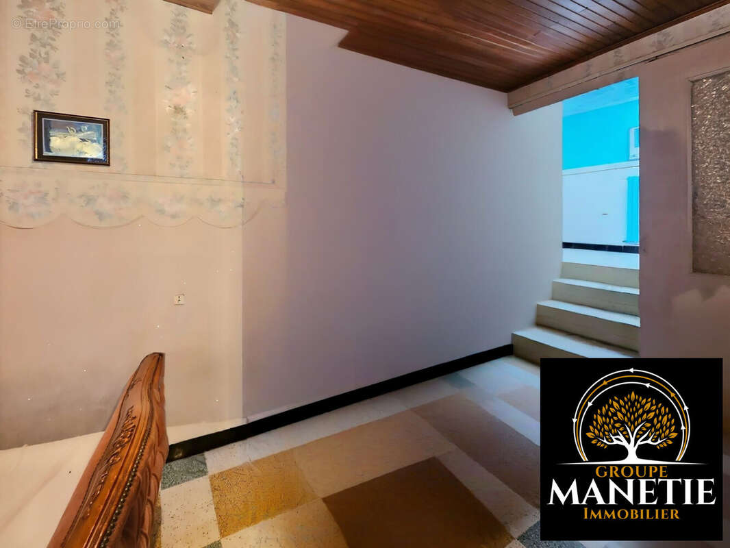 Chambre RDC - Maison à IWUY