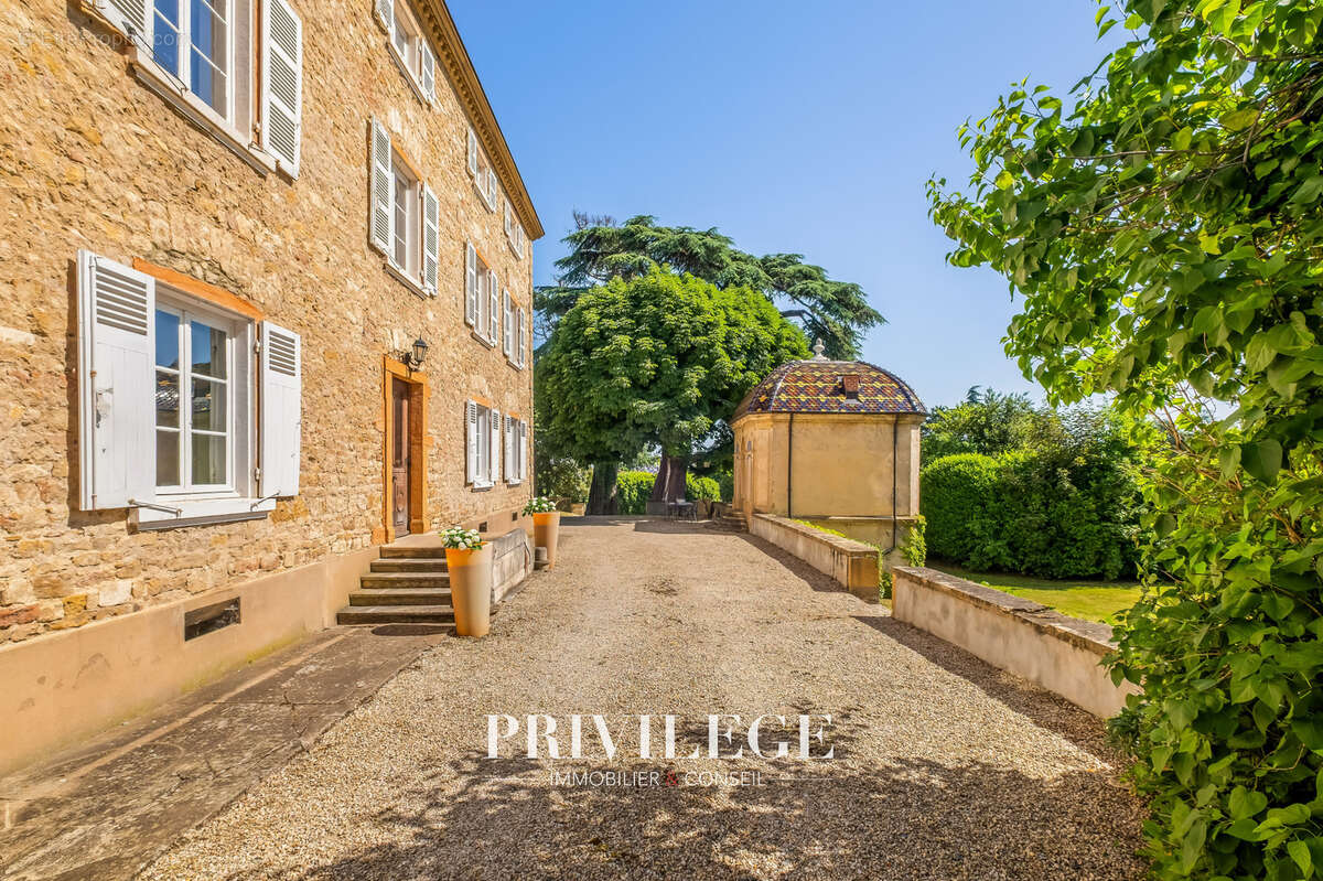 Maison à LIMAS