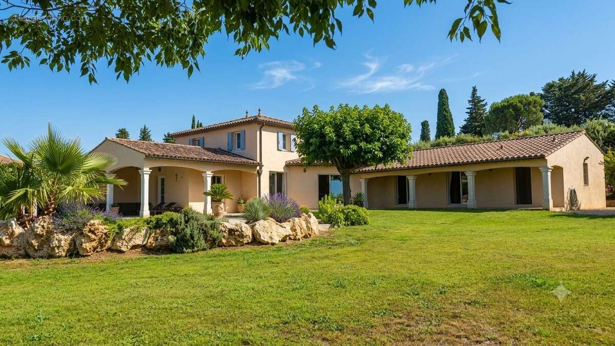 Maison à UZES