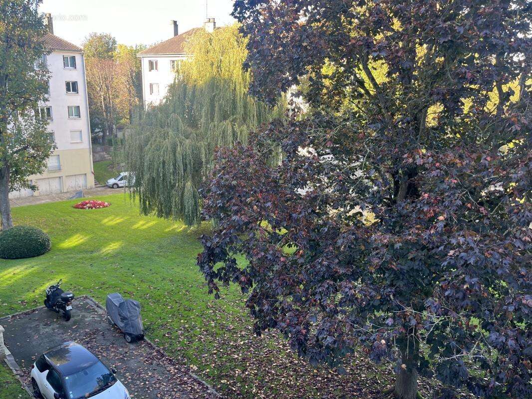 Appartement à BOUGIVAL