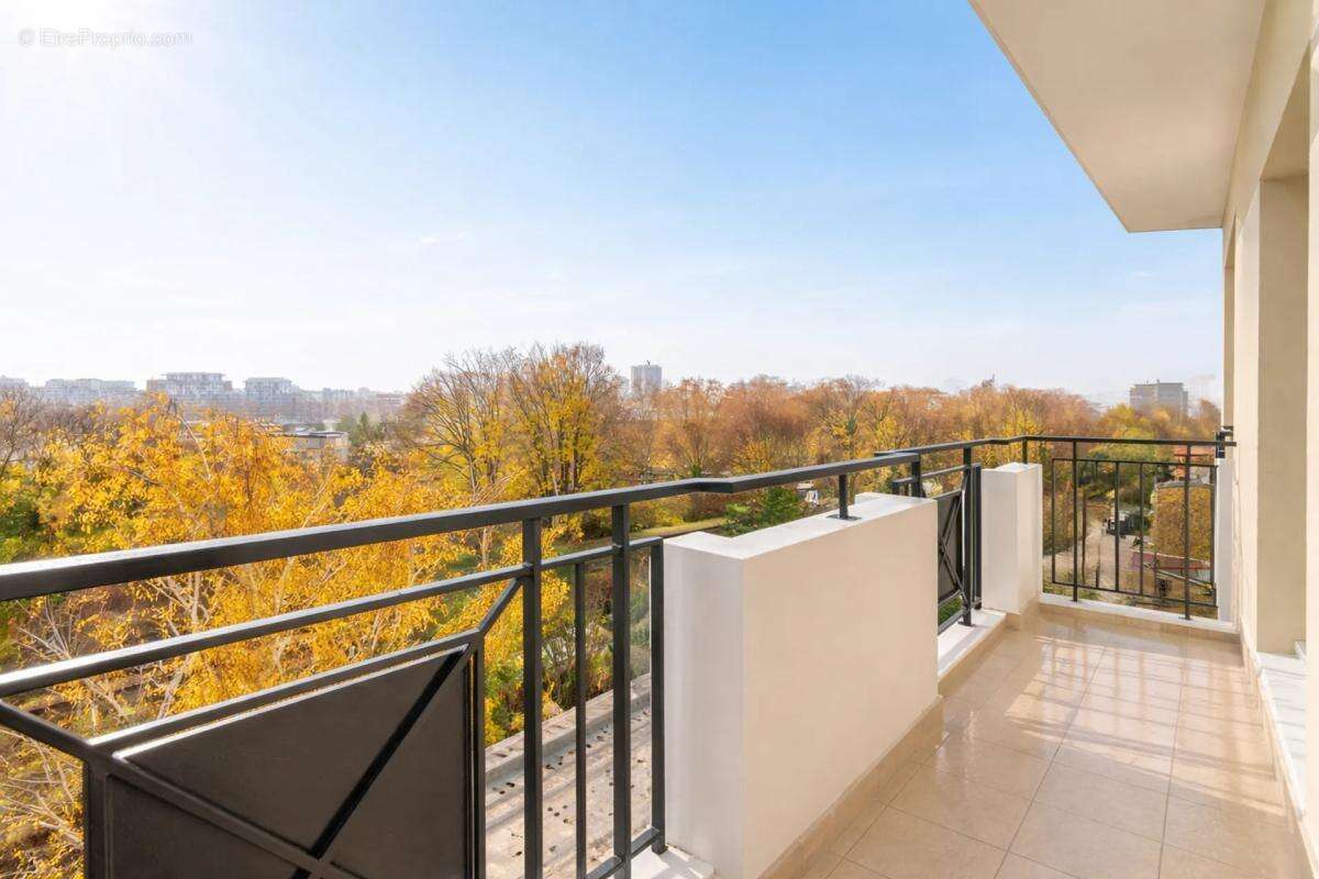 Appartement lumineux avec balcons et loggia - photo 2