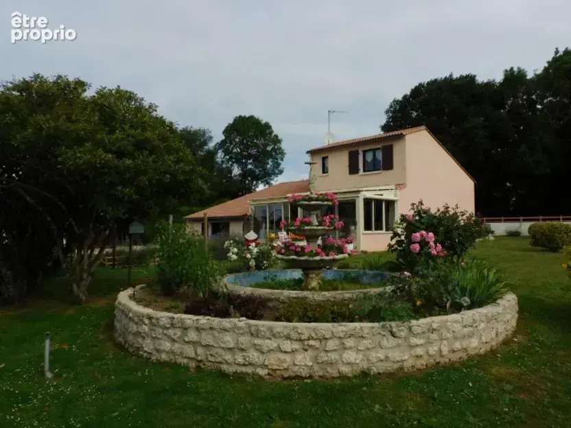 Maison 3 pièces 128 m² à vendre à Saint-Georges-Des-Coteaux (17810) - photo 2