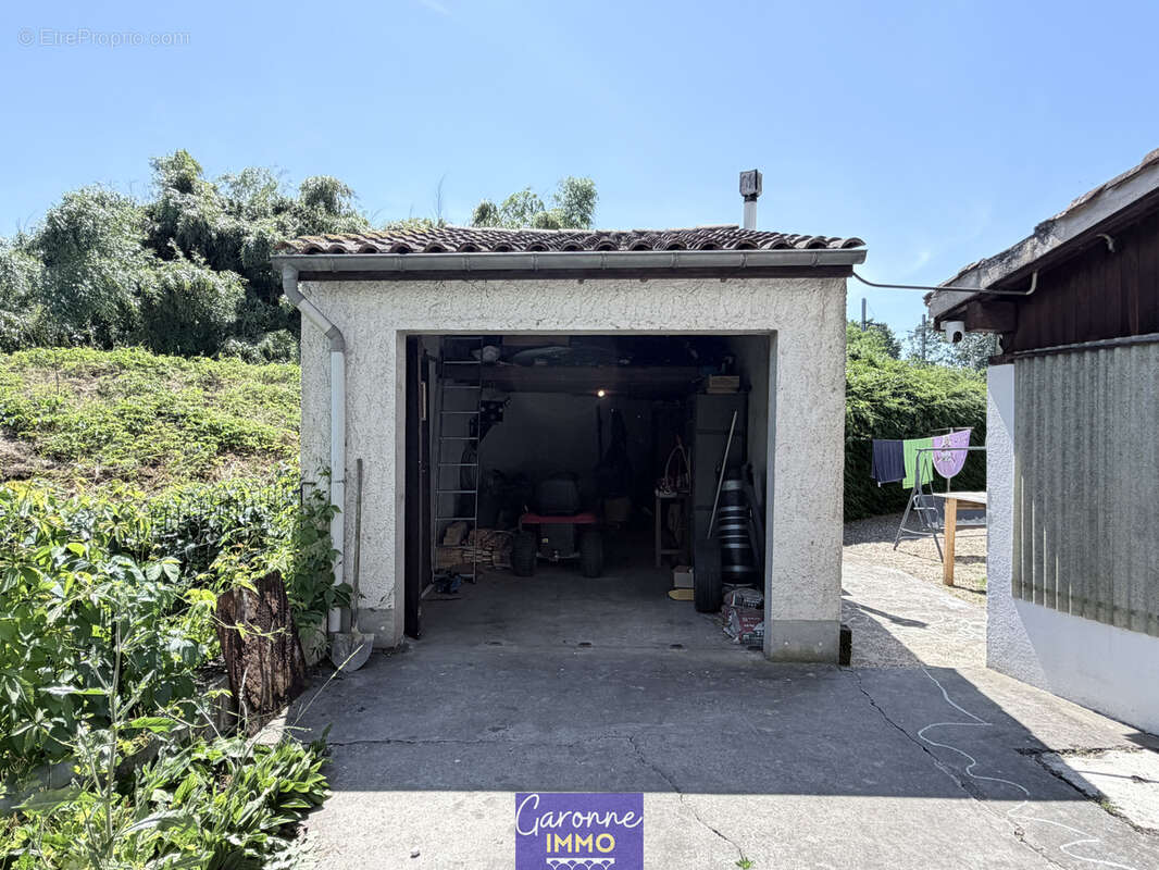 Maison à AIGUILLON