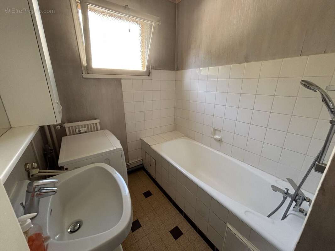 Appartement à AUBENAS