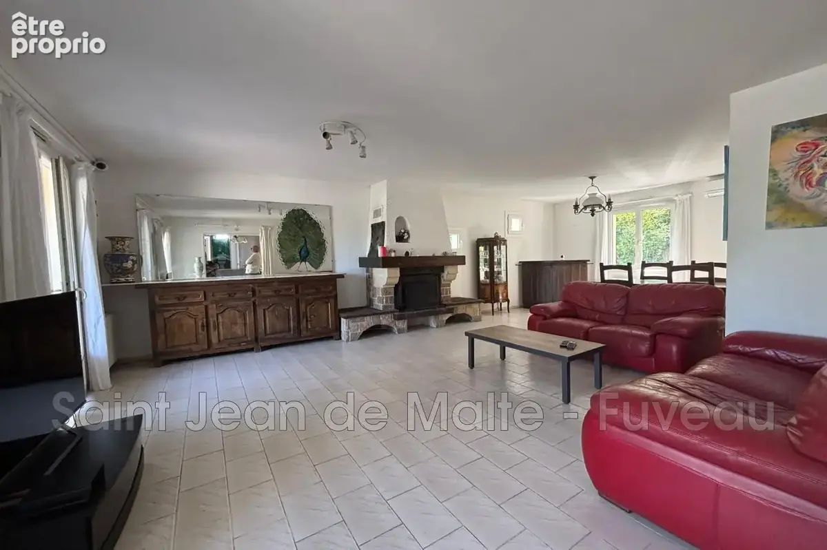 Maison 5 pièces 142 m² à vendre à Greasque (13850) - photo 6