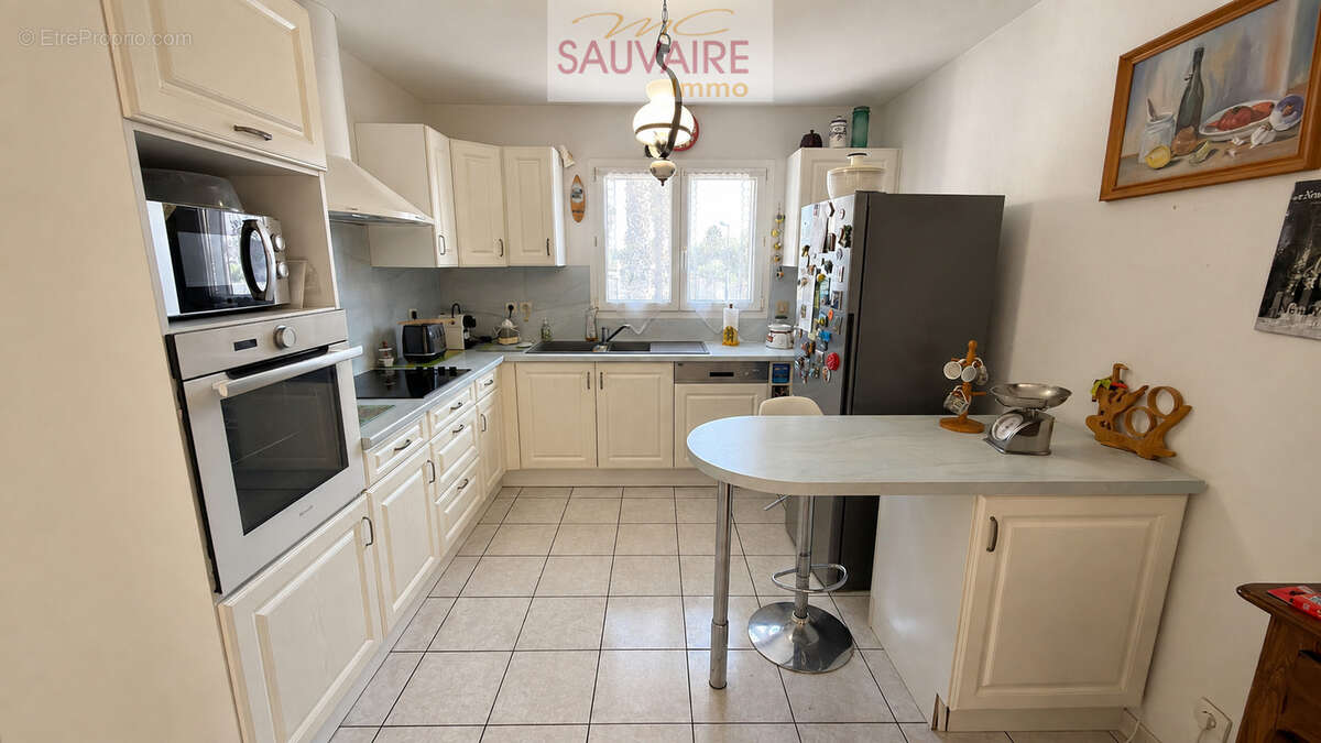 Villa de plain-pied, 3 chambres, avec beau terrain. - photo 5