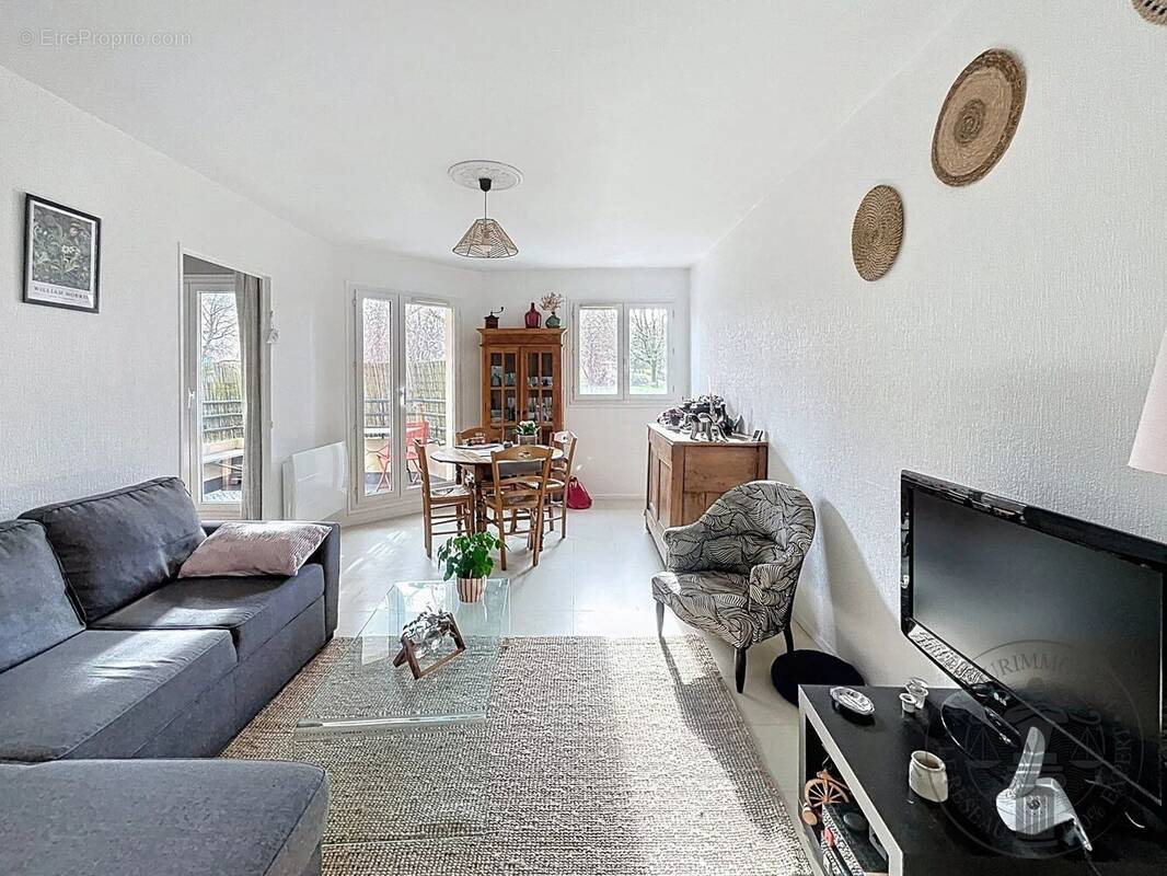 Appartement à LIMOURS