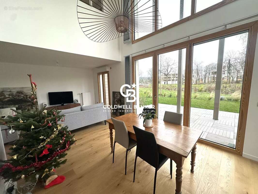 Appartement à LE VESINET