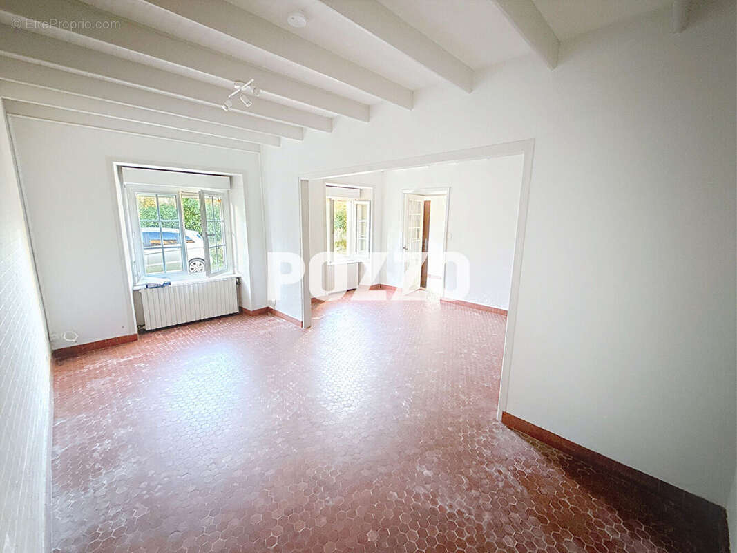 Maison à HEUGUEVILLE-SUR-SIENNE