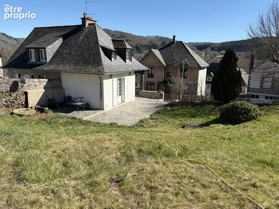 Condat Jolie Maison 116 m2 sur 2142m2 de terrain avec terrasse et garage - photo 3