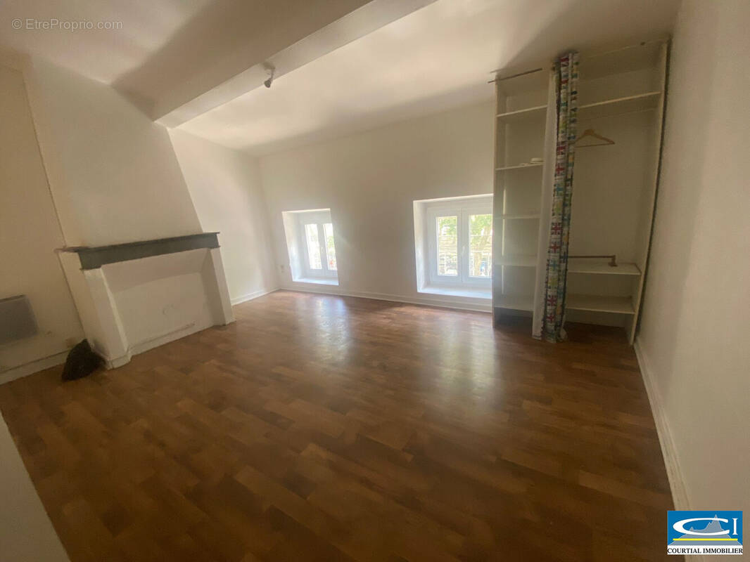 Appartement à TOURNON-SUR-RHONE