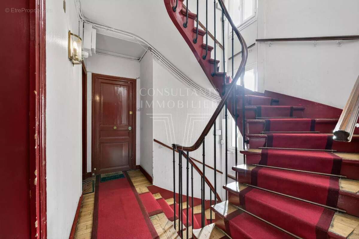 Appartement à LEVALLOIS-PERRET