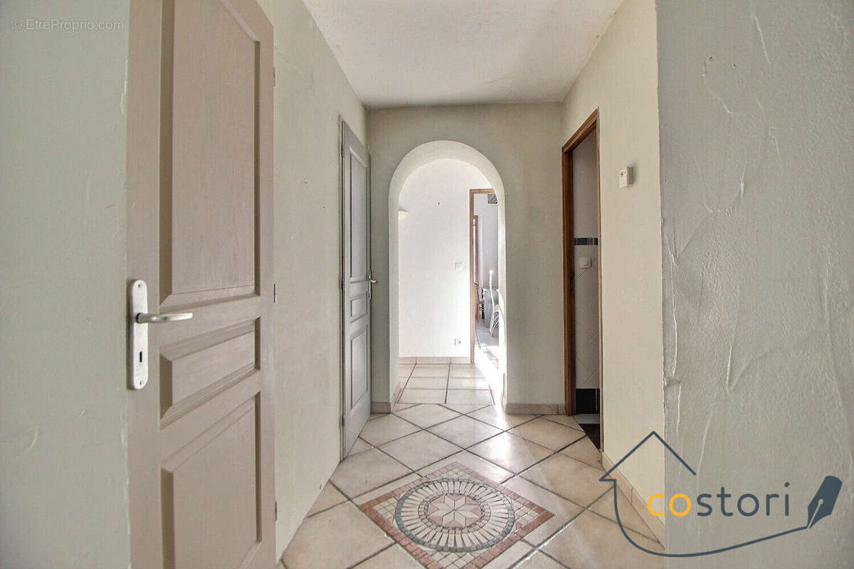 Appartement 277 m² à Flayosc  - photo 9