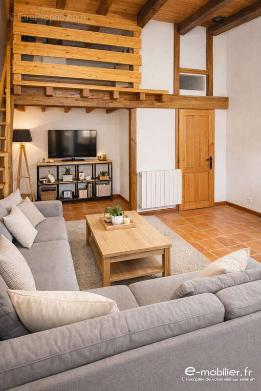 Appartement à CHARLIEU