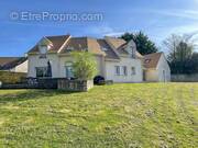 Maison à BRIIS-SOUS-FORGES