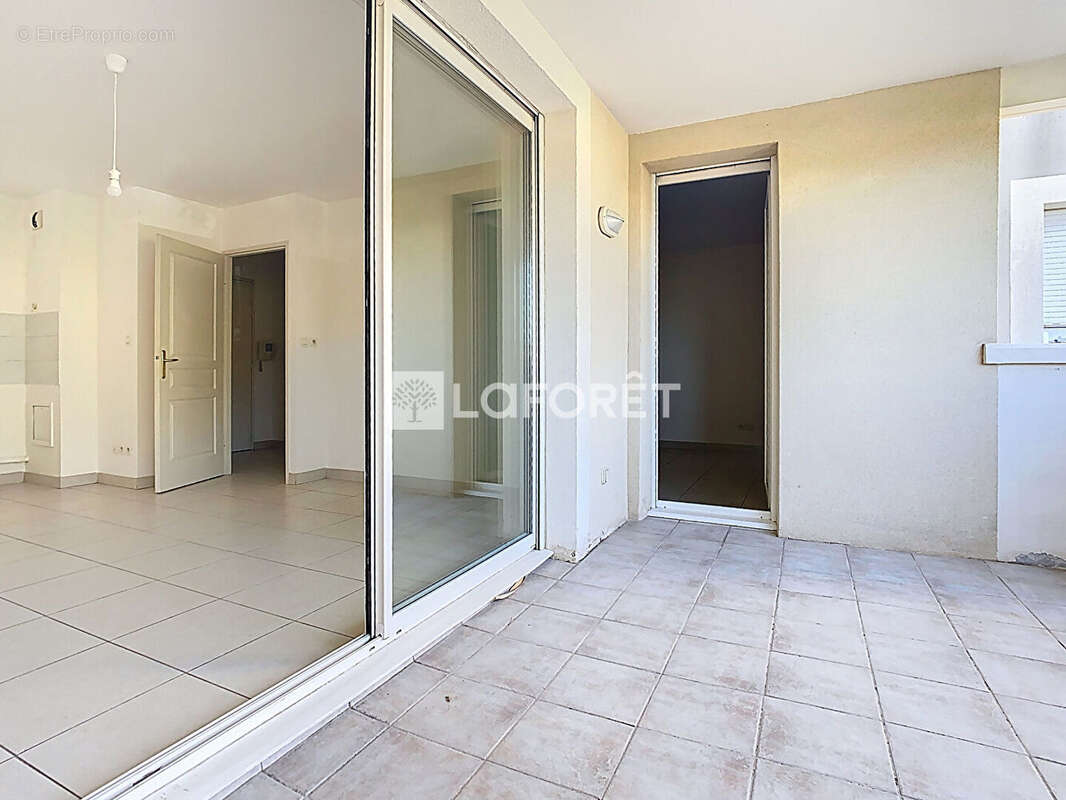 Appartement à LA VALETTE-DU-VAR