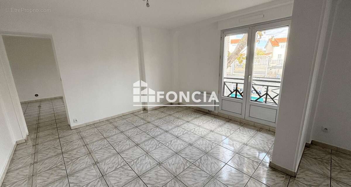 Appartement à SAVIGNY-SUR-ORGE