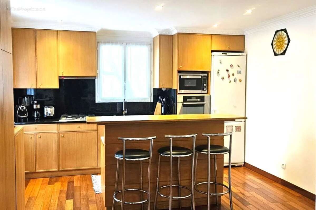 Maison à SAINT-MAUR-DES-FOSSES