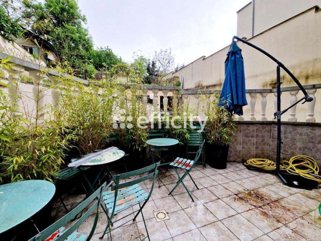 Commerce à L&#039;HAY-LES-ROSES