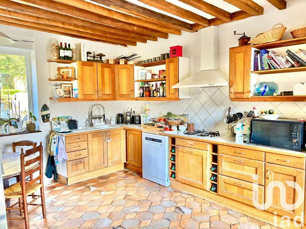 Photo 2 - Maison à VALLANGOUJARD