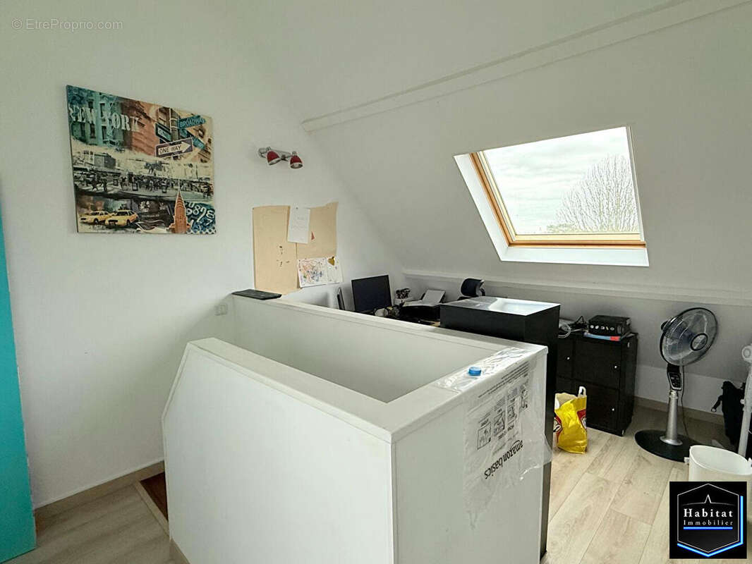 Maison à LE PLESSIS-BELLEVILLE