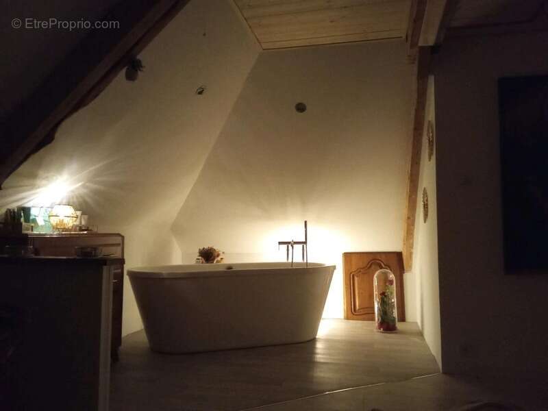 Maison à PONT-SUR-YONNE