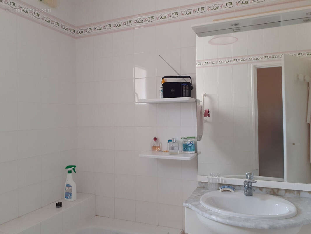 Grande Maison à La Cotinière  7 pièces 160 m² hab. - photo 11