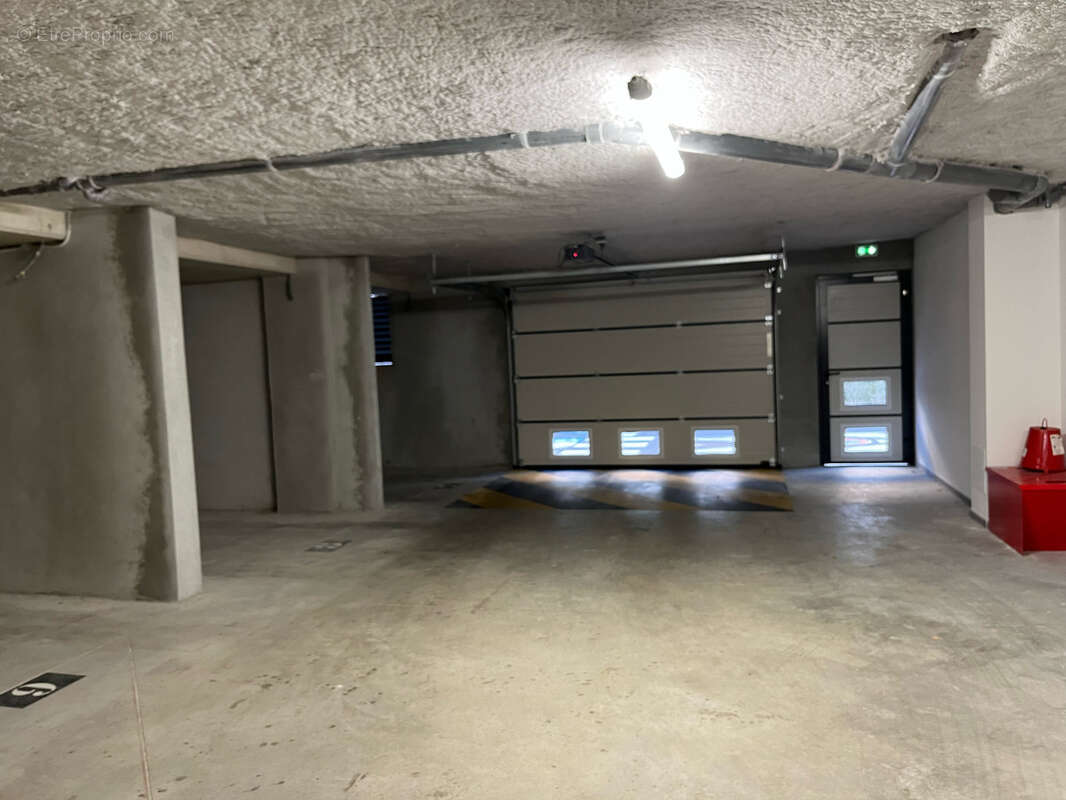 Appartement à SIX-FOURS-LES-PLAGES